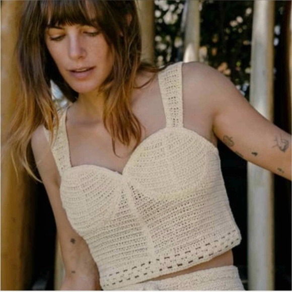 NEW w/TAGS AQUA Summer Escape Cream Cotton Crochet Bustier Crop Top Size Medium - Picture 4 of 9